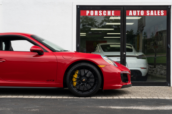 2019 Porsche 911 Carrera 4 GTS