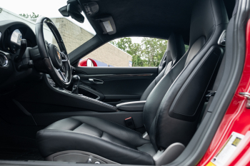 2019 Porsche 911 Carrera 4 GTS