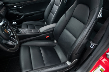 2019 Porsche 911 Carrera 4 GTS