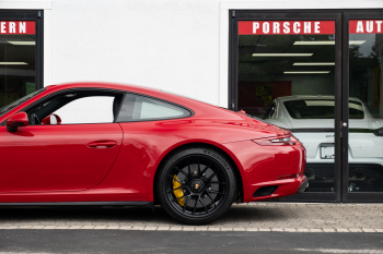2019 Porsche 911 Carrera 4 GTS