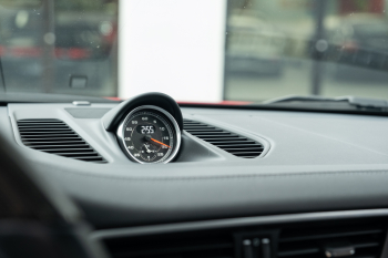 2019 Porsche 911 Carrera 4 GTS