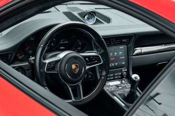 2019 Porsche 911 Carrera 4 GTS
