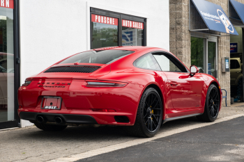 2019 Porsche 911 Carrera 4 GTS
