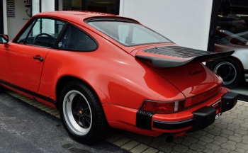 1989 Porsche 911 Carrera 