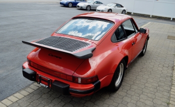 1988 Porsche Carrera  