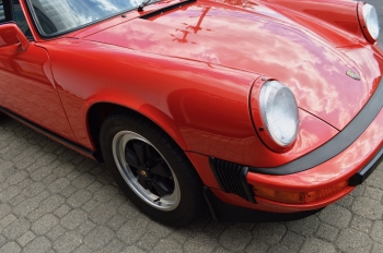 1988 Porsche Carrera  