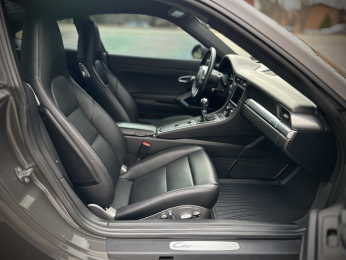 2014 Porsche 911 C4S manual