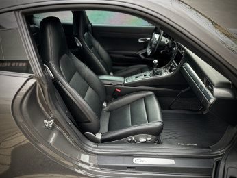 2014 Porsche 911 C4S manual