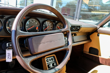 1986 Porsche 911 Carrera 