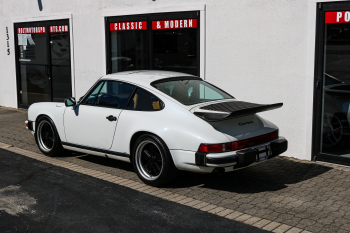 1986 Porsche 911 Carrera 