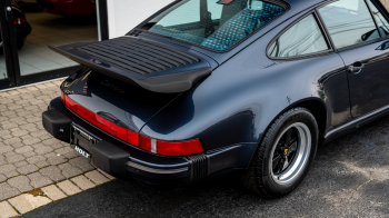 1988 Porsche  911 Carrera 