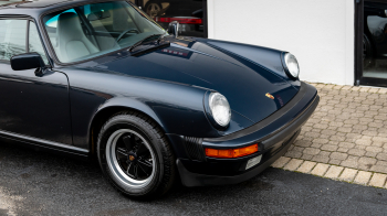 1988 Porsche  911 Carrera 