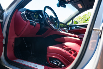 2017 Porsche Panamera 4S
