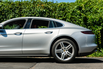 2017 Porsche Panamera 4S