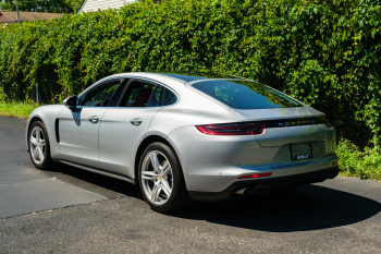 2017 Porsche Panamera 4S
