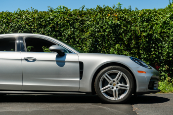 2017 Porsche Panamera 4S