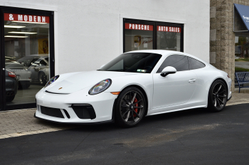 2019 Porsche GT3 Touring 