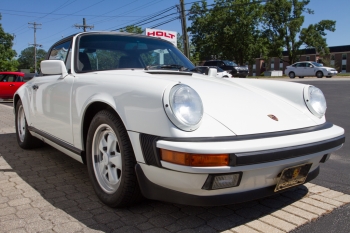 1988 Porsche 911 Targa  14,000 miles !