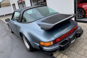 1984 Porsche 911 Targa 