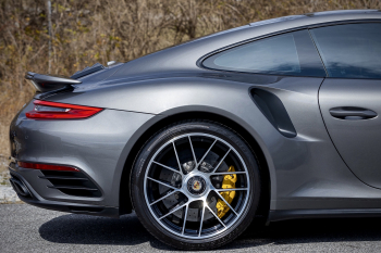 2017 Porsche 911 Turbo S 