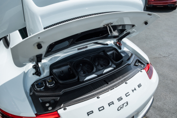 2018 Porsche 911 GT3 - 6-Speed