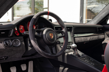 2018 Porsche 911 GT3 - 6-Speed