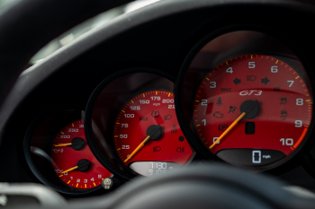 2018 Porsche 911 GT3 - 6-Speed