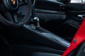 2018 Porsche 911 GT3 - 6-Speed