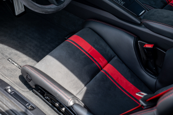 2018 Porsche 911 GT3 - 6-Speed