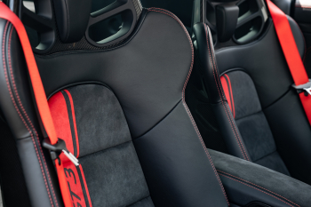 2018 Porsche 911 GT3 - 6-Speed