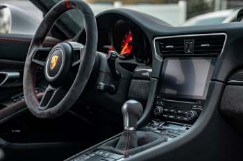 2018 Porsche 911 GT3 - 6-Speed