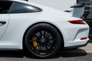 2018 Porsche 911 GT3 - 6-Speed