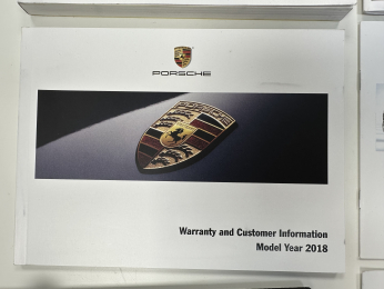 2018 Porsche 911 GT3 - 6-Speed