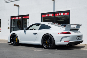 2018 Porsche 911 GT3 - 6-Speed