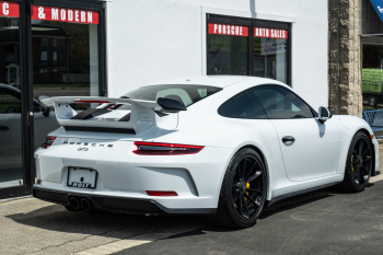 2018 Porsche 911 GT3 - 6-Speed