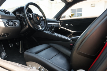 2018 Porsche Cayman S