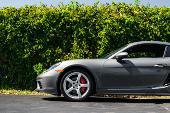 2018 Porsche Cayman S