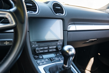 2018 Porsche Cayman S