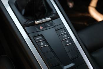 2018 Porsche Cayman S