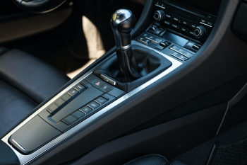 2018 Porsche Cayman S