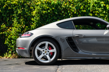 2018 Porsche Cayman S