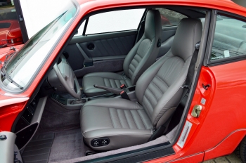 1991 Porsche Carrera 2 COUPE