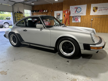 1987 Porsche Carrera 