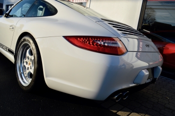 2011  Porsche 911 Carrera  