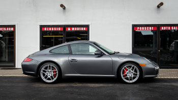 2010 Porsche 911 Carrera S coupe 27K Miles