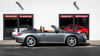 2010 Porsche Carrera Cab 