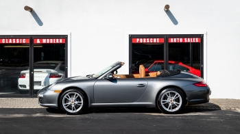 2010 Porsche Carrera Cab 