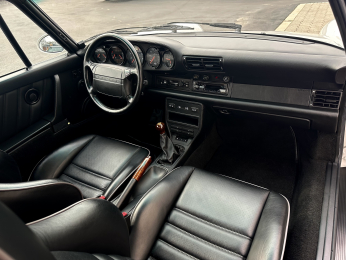 1992 Porsche Carrera 4 