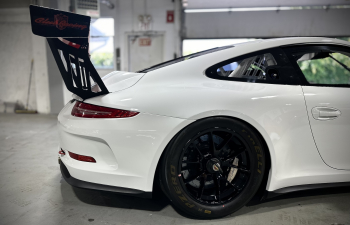 2016 Porsche GT3 Cup Racecar