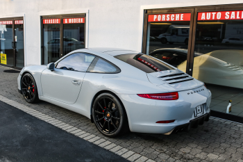 2013 Porsche Carrera S.   